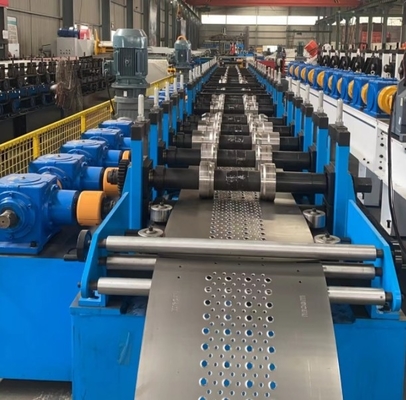Tahta iskelet platformu çelik yürüme paneli iskelet tahtası yapma makinesi