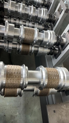Yapısal Görünümlü Tahta ve Batten Siding Roll Forming Makinesi