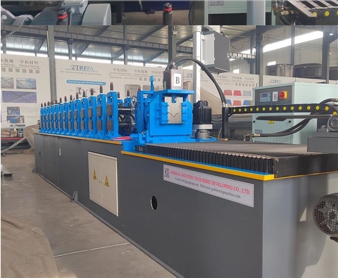 Uzmanca tasarlanmış Eaves Optimal Damla Kenar Üretimi İçin Flaş Rulo Oluşturma Makinesi