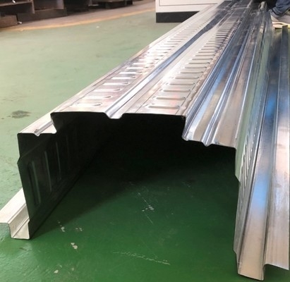 Çelik Decking Tek Dalga Yuvarlak Formasyon Makinesi Orta Plakalı Kaynaklı Çerçeve