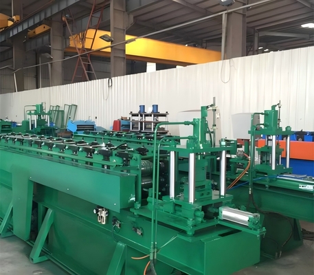 Servo besleyici ve hidrolik yumruklu yüksek hızlı raf rulo şekillendirme makinesi
