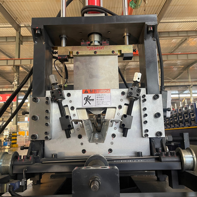 Şapka Purline Roll Forming Makine Toplu olarak Tamamen Otomatik olarak Purlines Profili Yapın