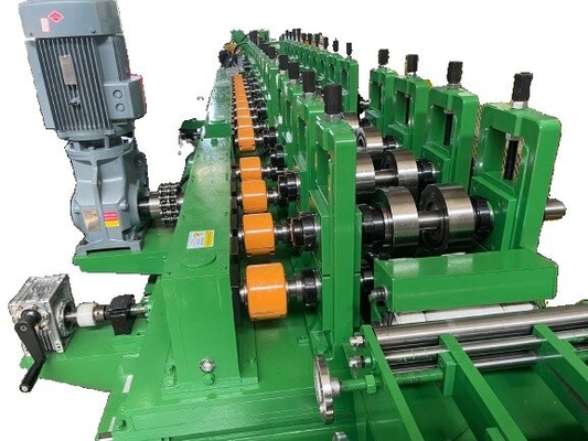 Hafif Ölçekli Kuru Duvar Metal Stud ve Track Roll Forming Machine C Şekli Çatı Çelik Makinesi